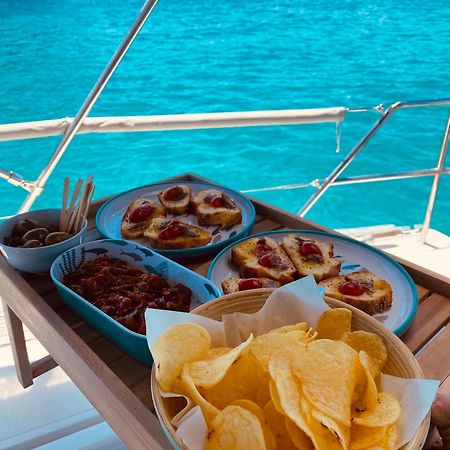 Boat And Breakfast Hotel ปาแลร์โม ภายนอก รูปภาพ
