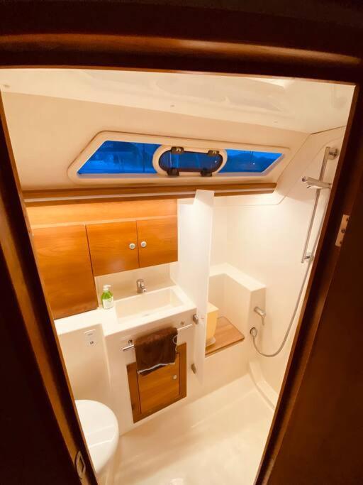Boat And Breakfast Hotel ปาแลร์โม ภายนอก รูปภาพ